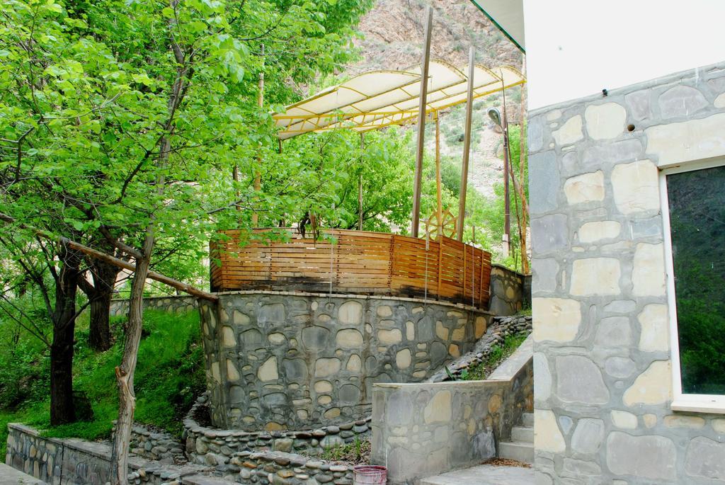 Park-Hotel Khoren'S Lake Areni エクステリア 写真