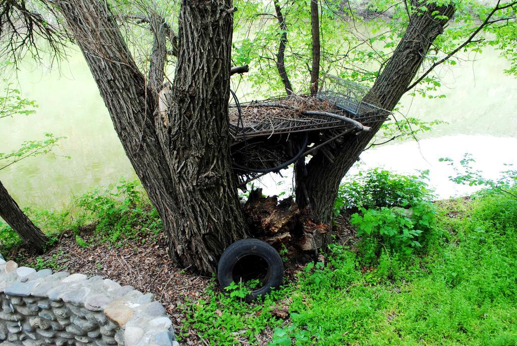 Park-Hotel Khoren'S Lake Areni エクステリア 写真