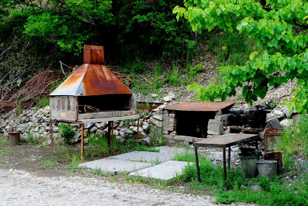 Park-Hotel Khoren'S Lake Areni エクステリア 写真